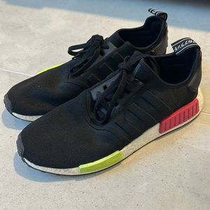 Adidas NMD R1 Green Red Boost CloudFoam LHG Size 13 Athletic Shoes